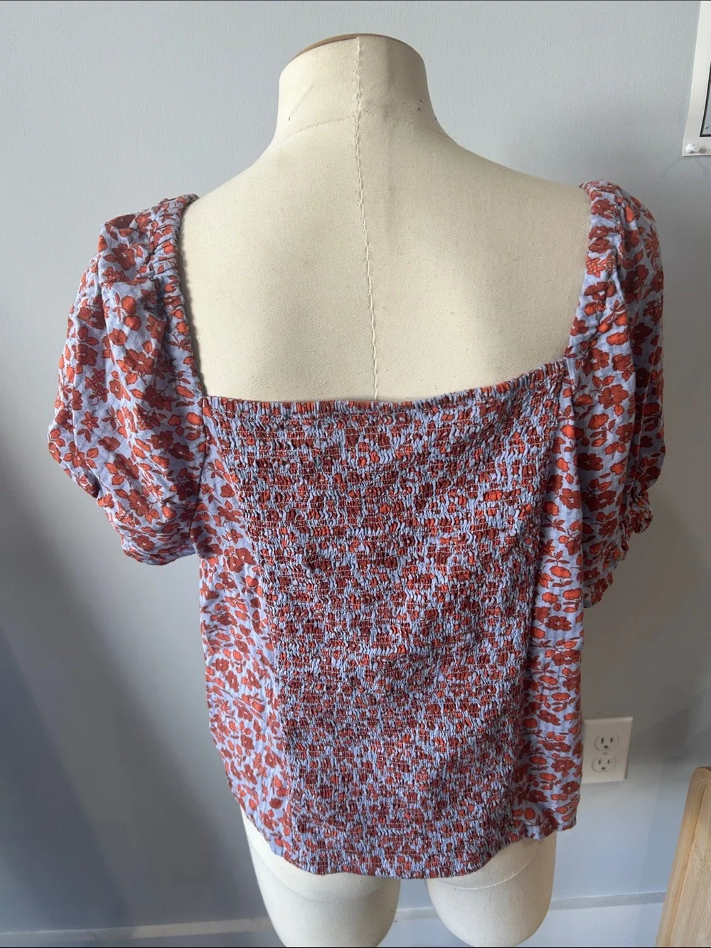 Madewell Button-Front Smocked-Back Top in Piccola Floral
